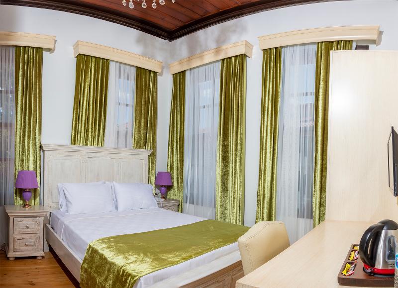 Cedrus Otel 3*